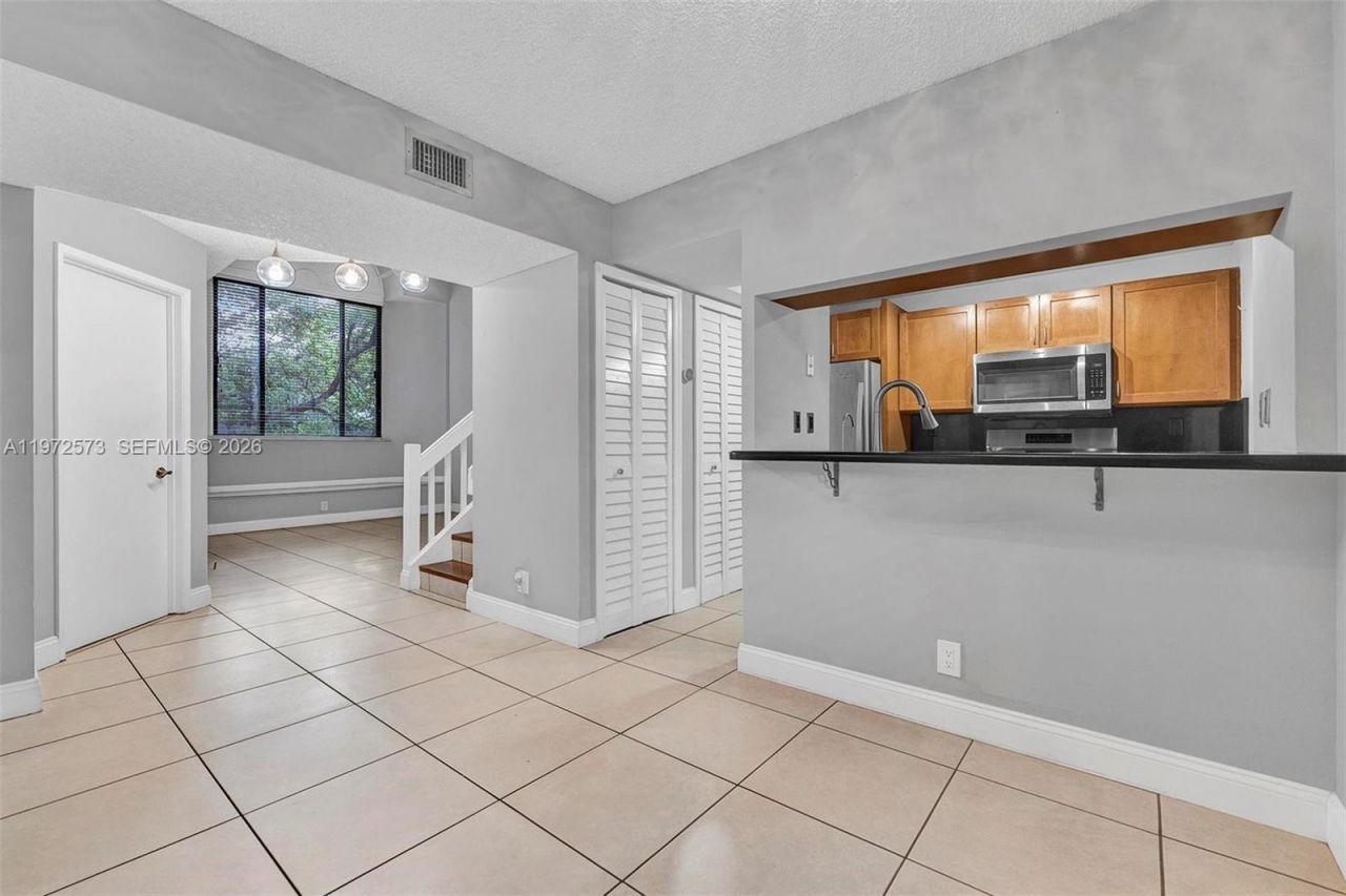 15575 N Miami Lakeway N , Unit 305, Miami Lakes, FL 33014 Photo