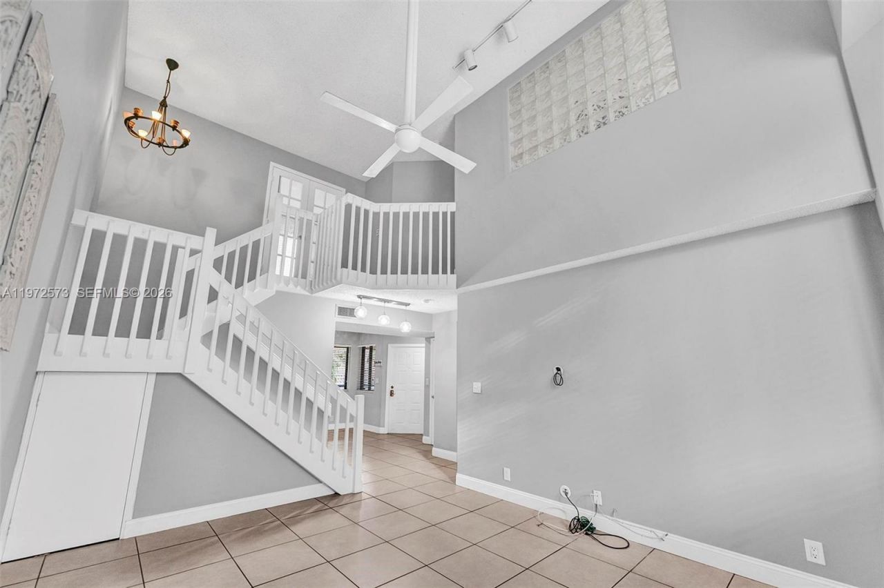 15575 N Miami Lakeway N , Unit 305, Miami Lakes, FL 33014 Photo