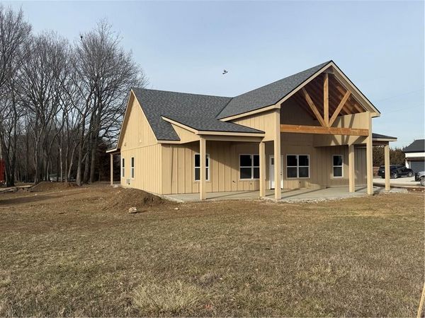 121 Elm Drive, Linn Valley, KS 66040