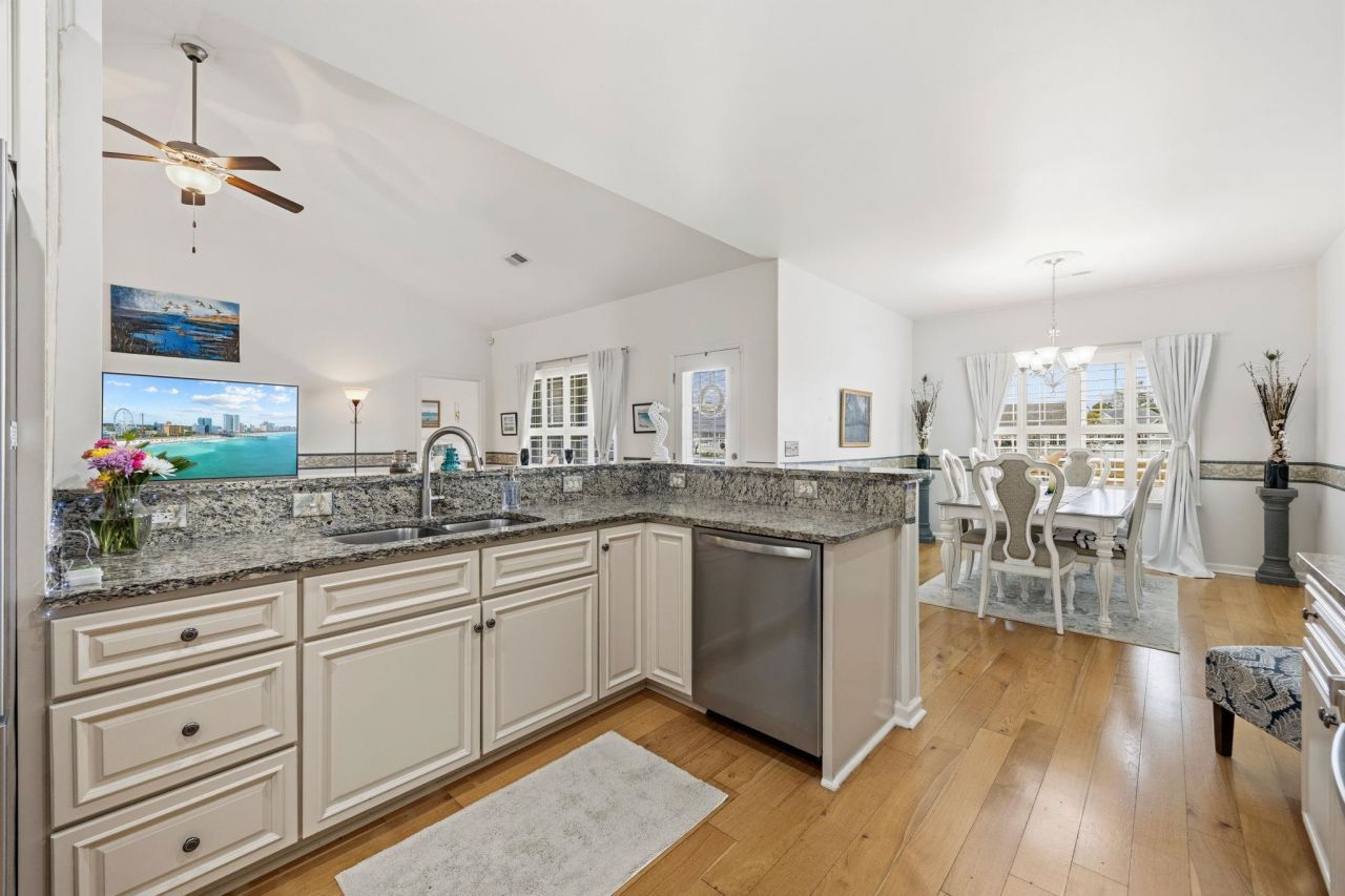 3016 Shallow Pond Dr.  Photo 12