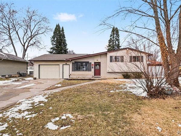 8480 Chelmsford Drive, Swartz Creek, MI 48473