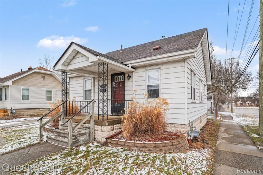 23000 Columbia Street, Dearborn, MI 48124 Main Photo