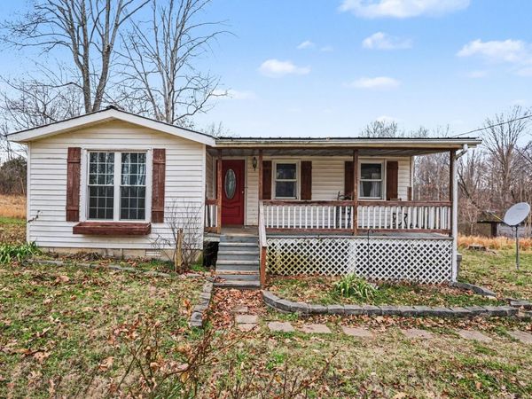 1323 Old Stage Rd , Charlotte, TN 37036