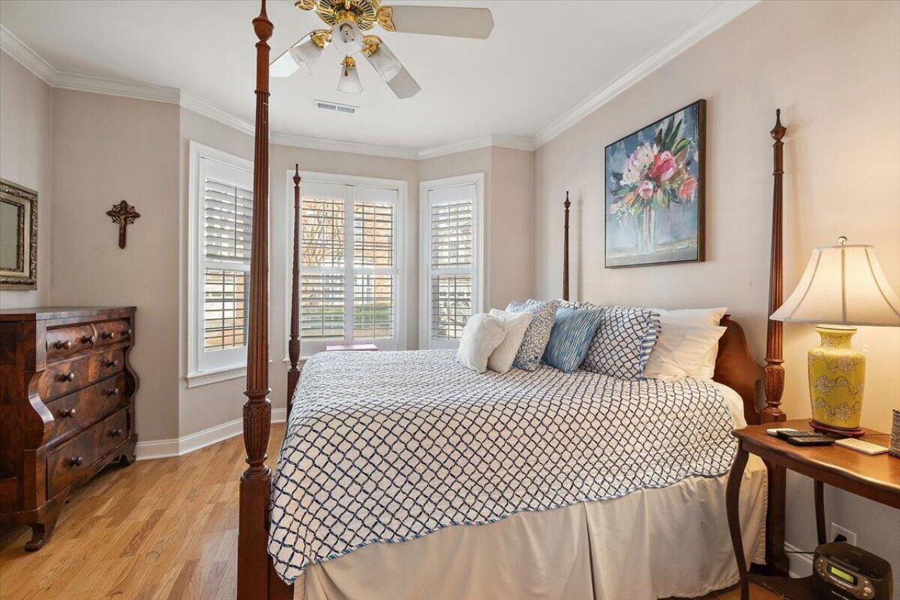 769 Natchez Circle Photo 13