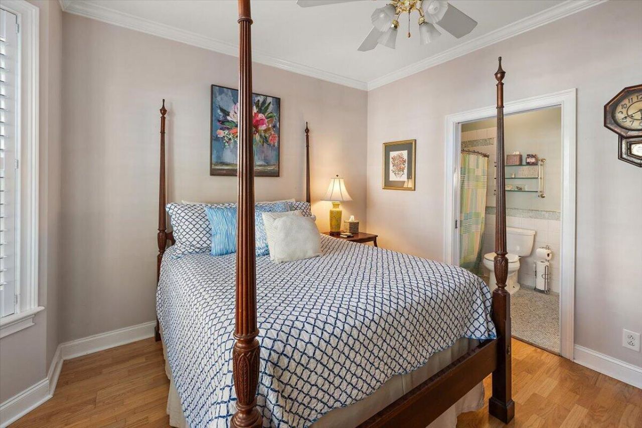 769 Natchez Circle Photo 14