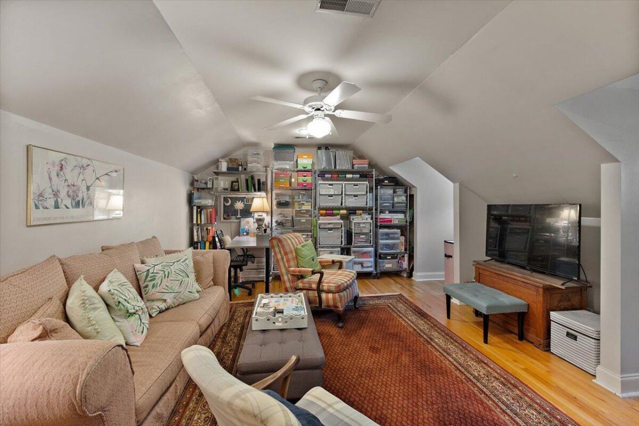 769 Natchez Circle Photo 15