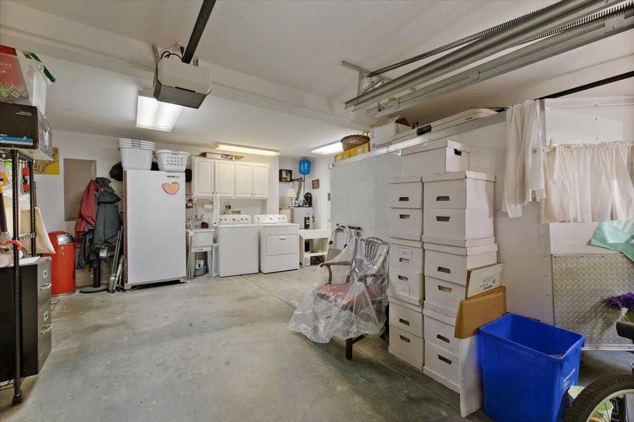 769 Natchez Circle Photo 25