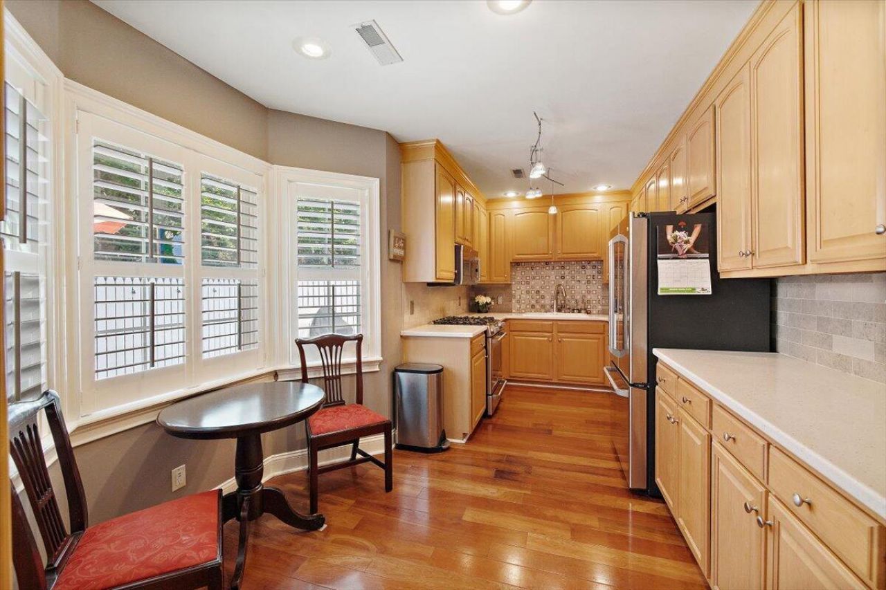 769 Natchez Circle Photo 3