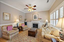 769 Natchez Circle photo 4