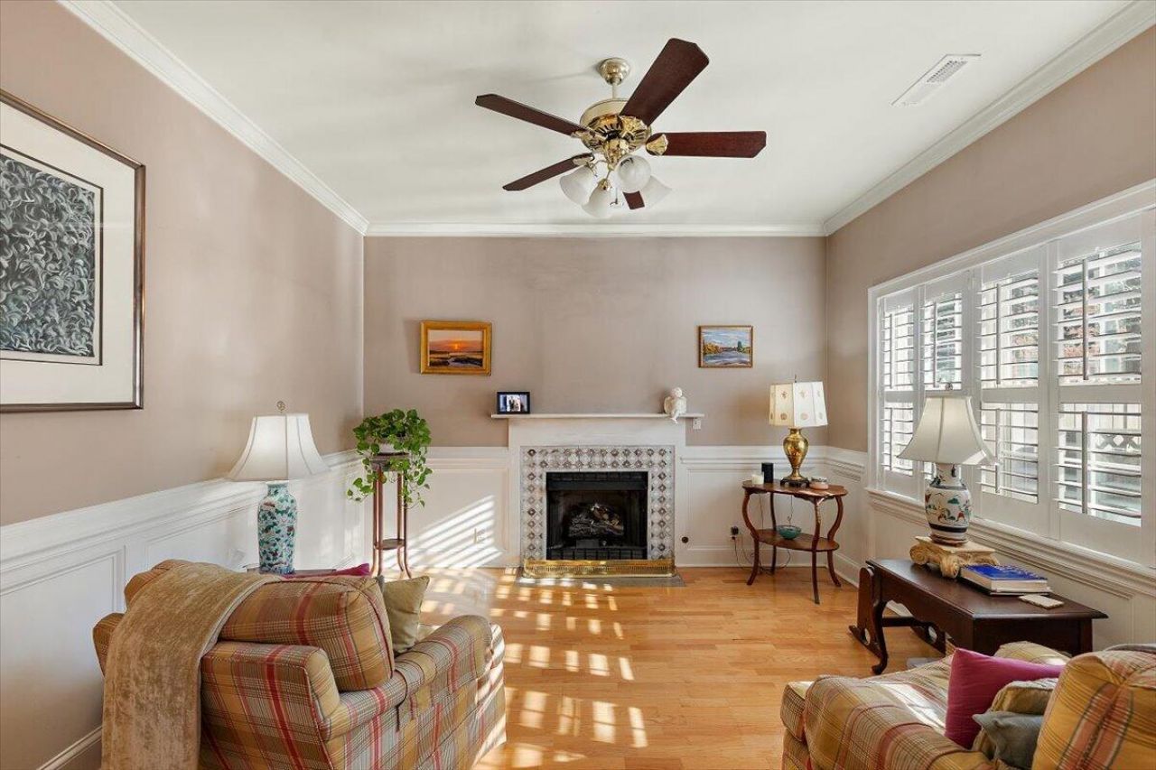 769 Natchez Circle Photo 6