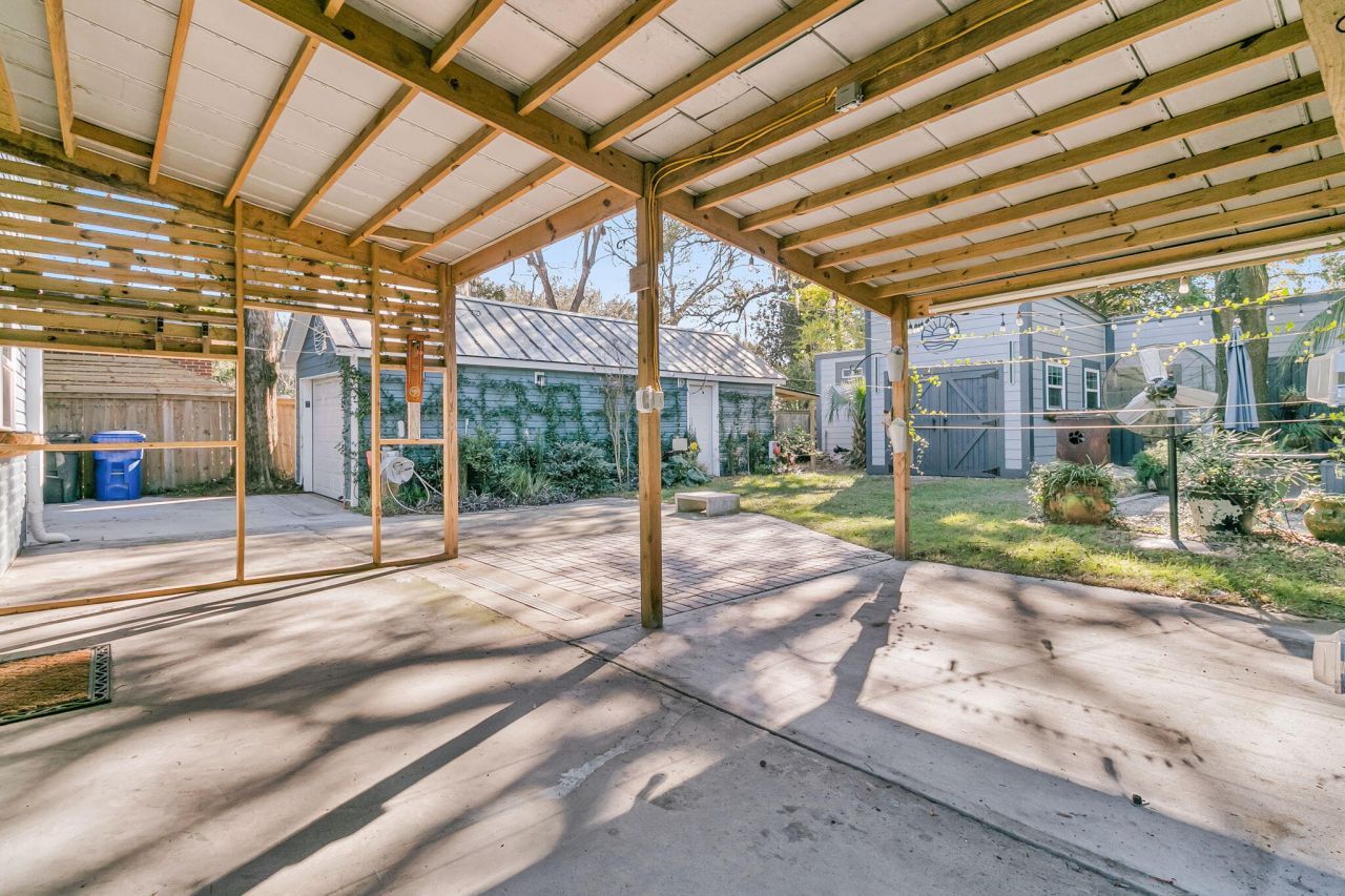 1187 Marquis Road Photo 55