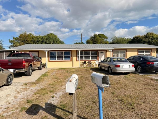 928 Fra Mar Place, Fort Pierce, FL 34982