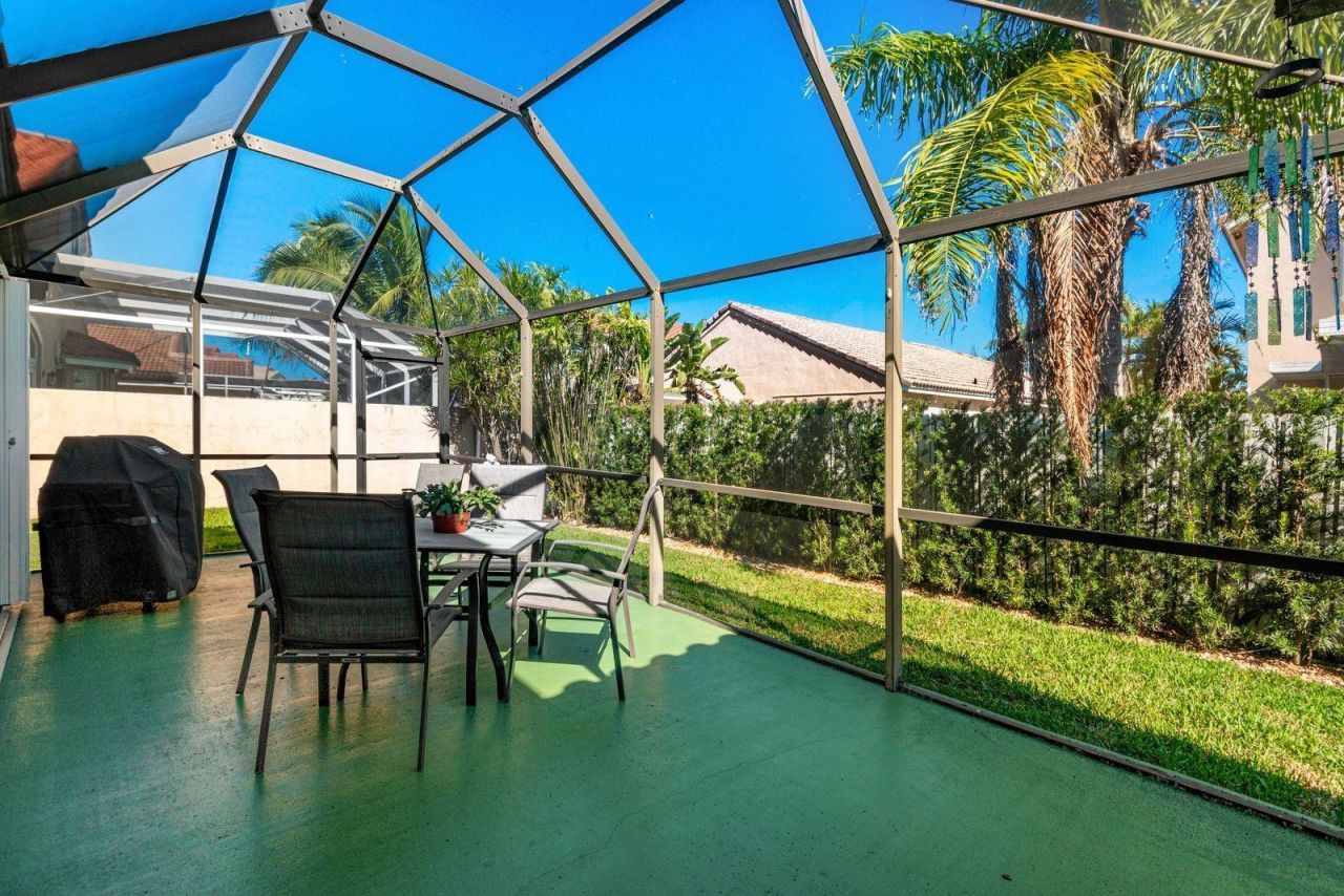 18921 NW 10 Street, Pembroke Pines, FL 33029 Photo