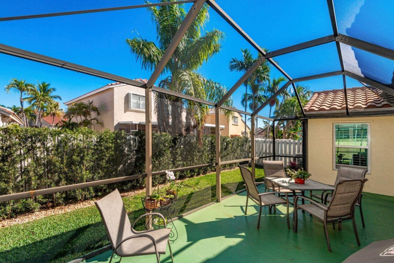 18921 NW 10 Street, Pembroke Pines, FL 33029 Photo