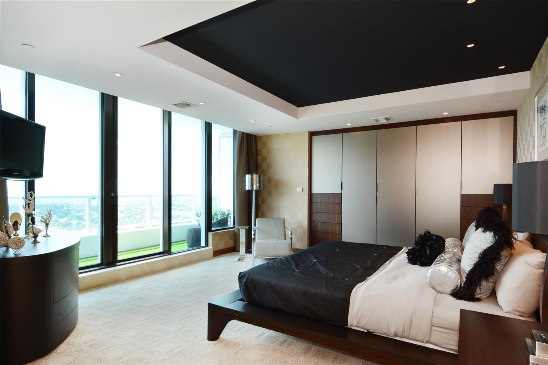 1 N Fort Lauderdale Beach Boulevard, Unit Lp 2302, Fort Lauderdale, FL 33304 Photo