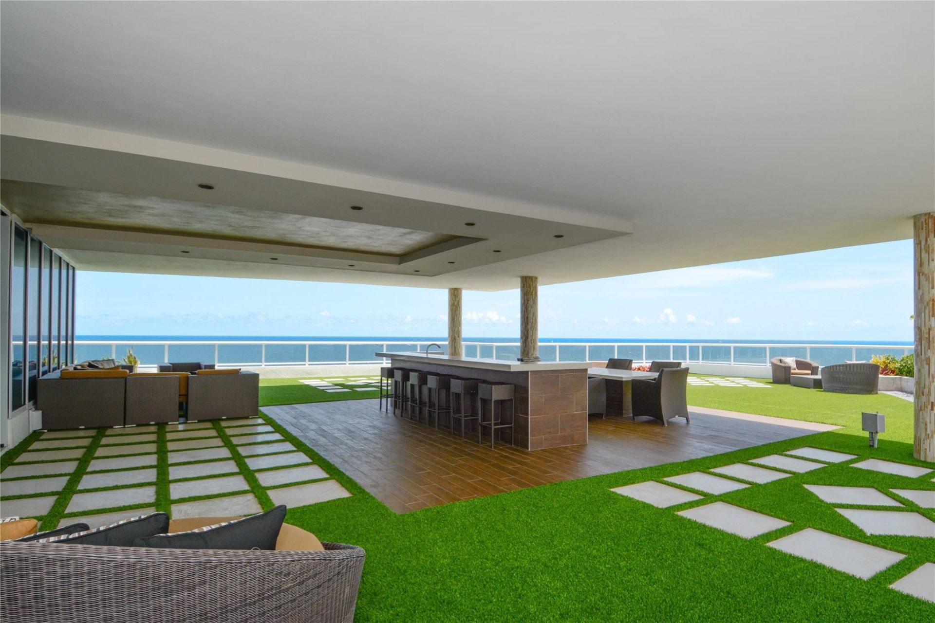 1 N Fort Lauderdale Beach Boulevard, Unit Lp 2302, Fort Lauderdale, FL 33304 Photo