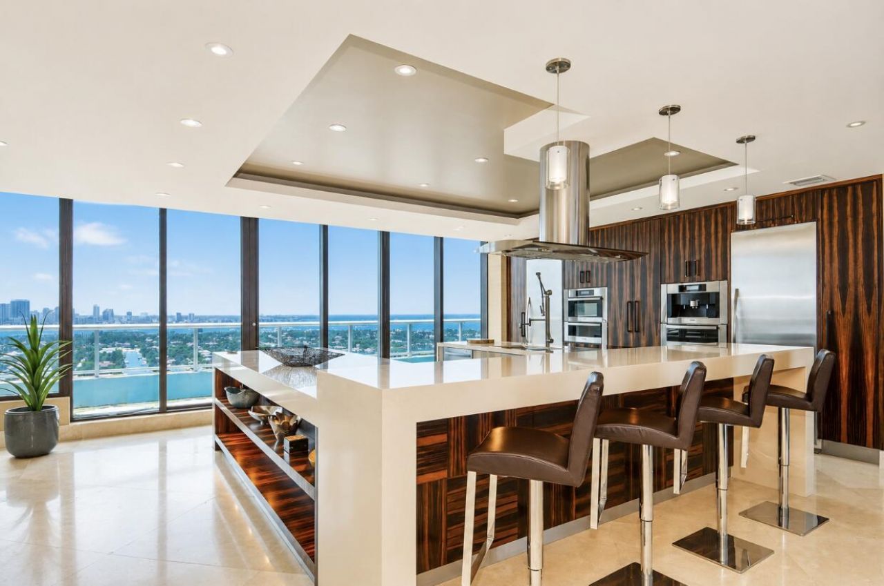 1 N Fort Lauderdale Beach Boulevard, Unit Lp 2302, Fort Lauderdale, FL 33304 Photo