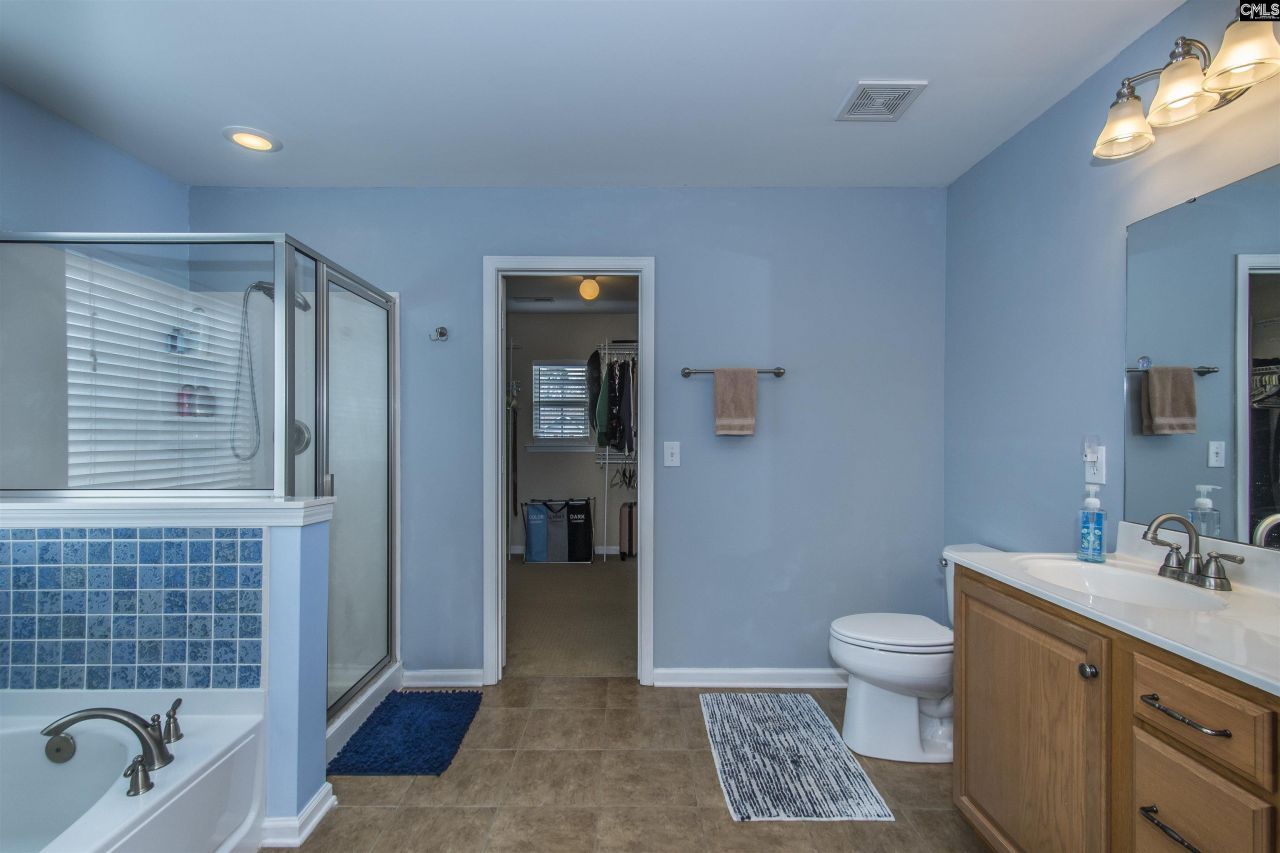 125 Plymouth Pass Drive  Photo 36