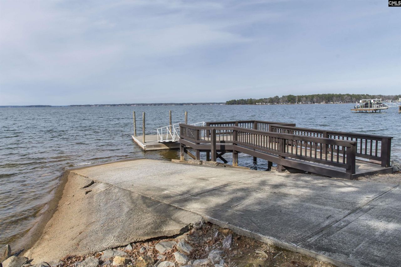 125 Plymouth Pass Drive  Photo 6