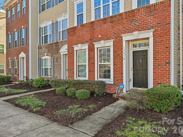 19010 Lake Breeze Drive , Cornelius, NC 28031