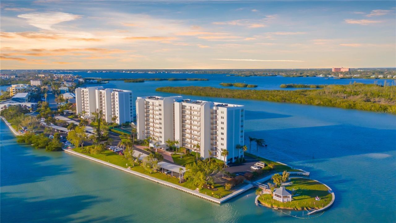 9397 Midnight Pass Road, Unit 901, Sarasota, FL 34242 Photo