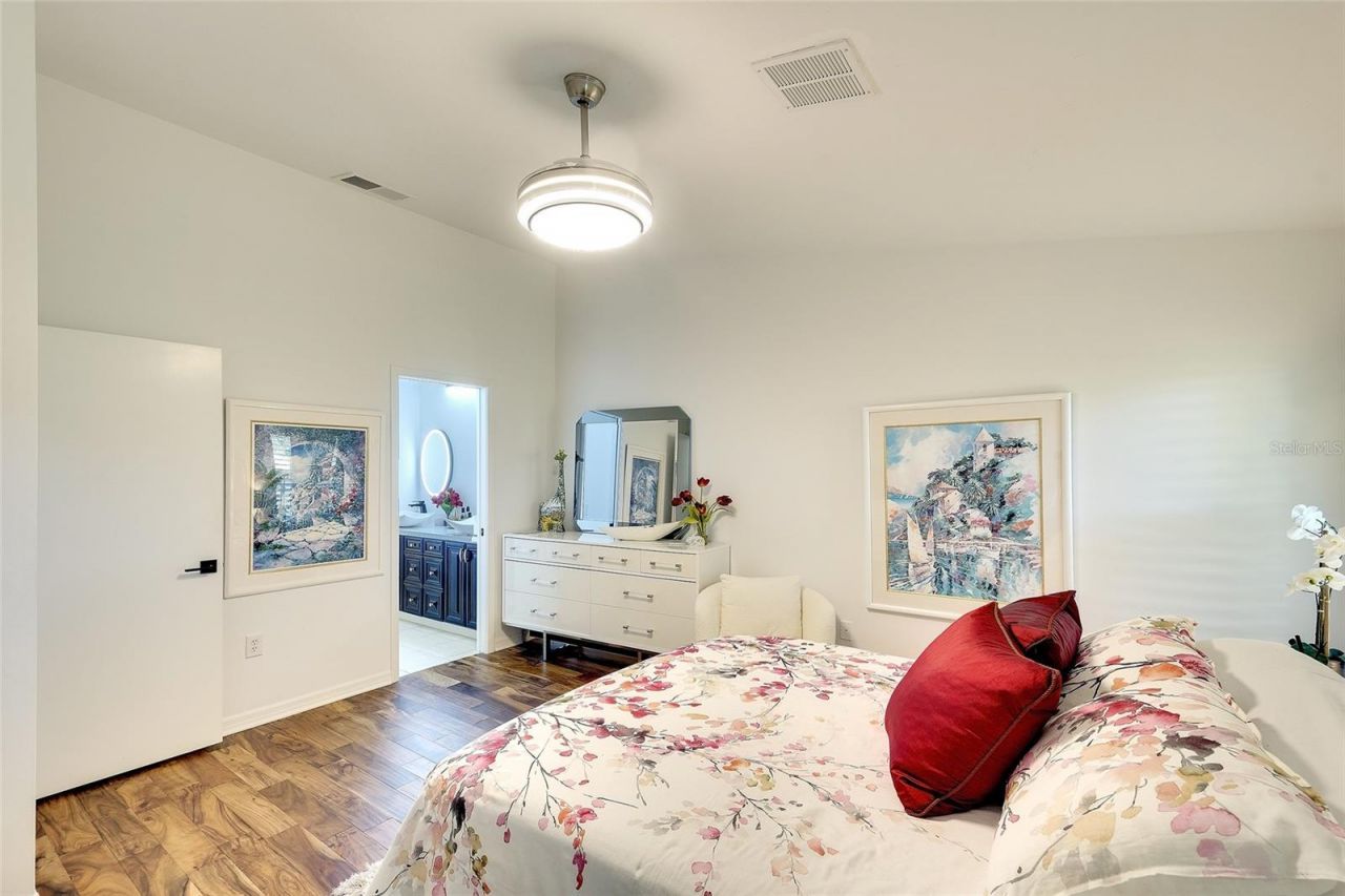 5803 Garden Lakes Drive, Bradenton, FL 34203 Photo