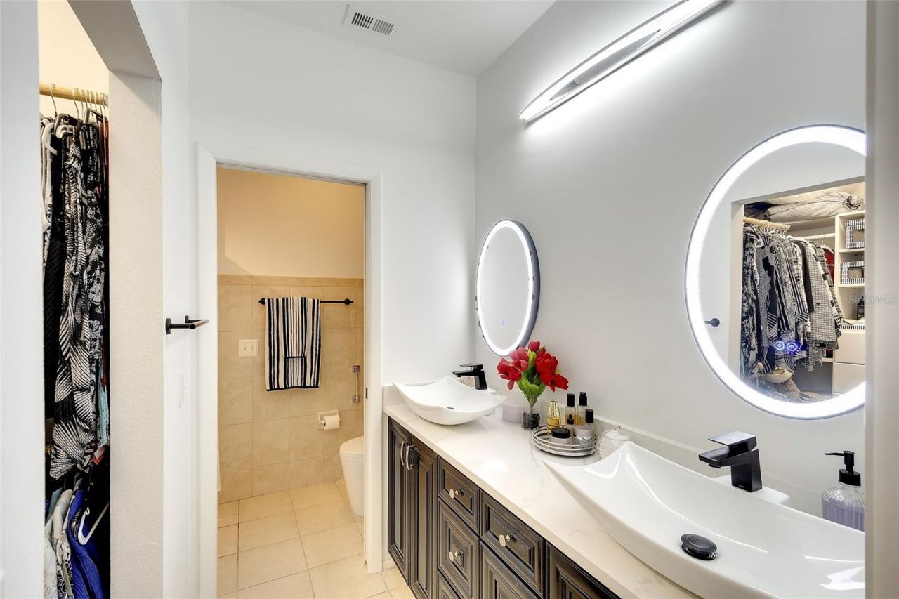 5803 Garden Lakes Drive, Bradenton, FL 34203 Photo