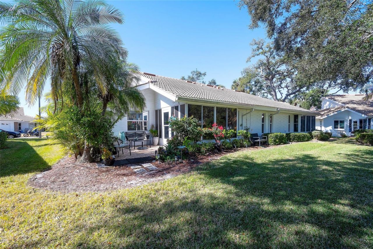 5803 Garden Lakes Drive, Bradenton, FL 34203 Photo