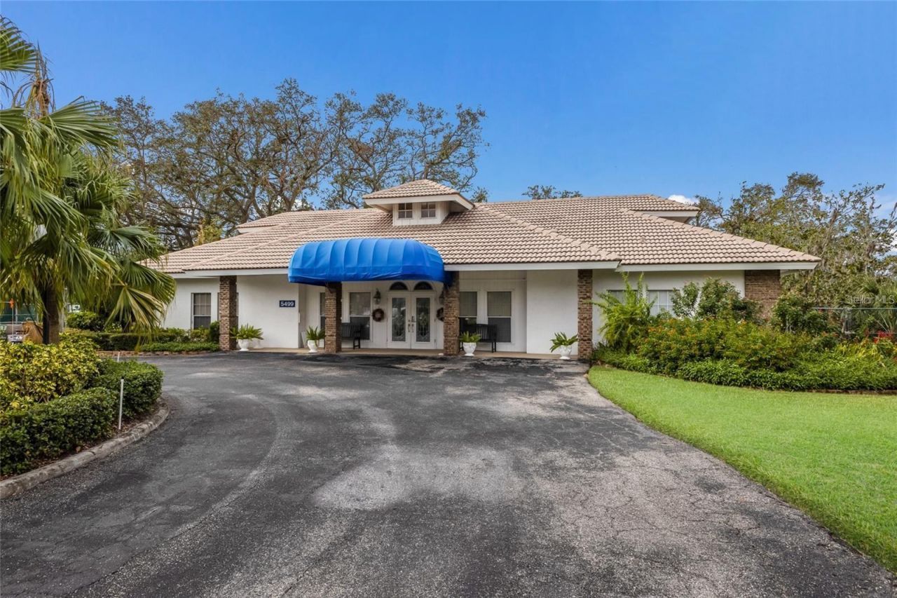 5803 Garden Lakes Drive, Bradenton, FL 34203 Photo