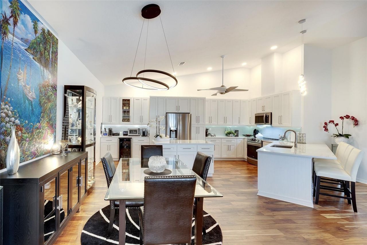 5803 Garden Lakes Drive, Bradenton, FL 34203 Photo