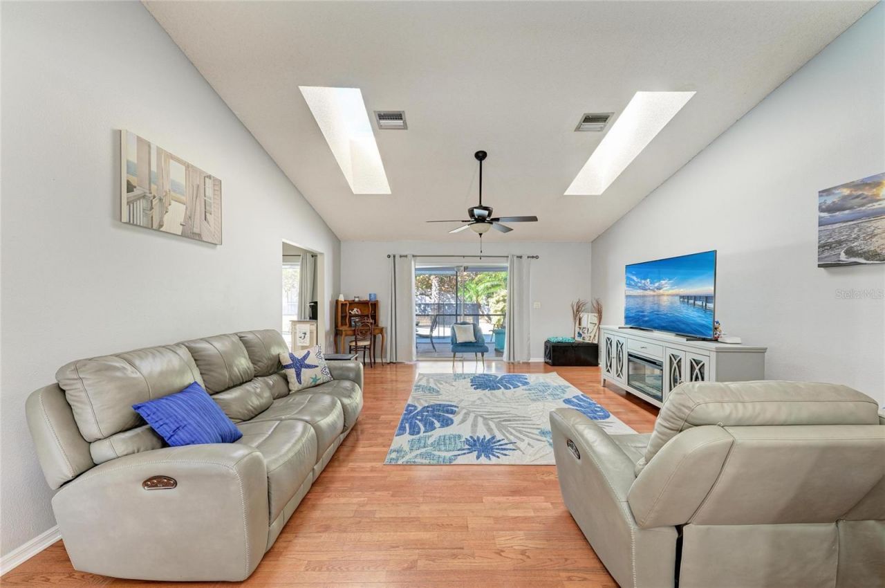 4660 32nd Court E, Bradenton, FL 34203 Photo