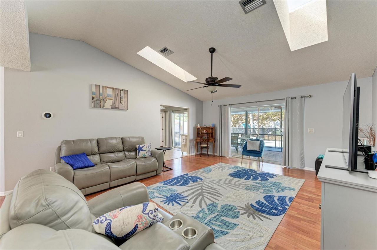 4660 32nd Court E, Bradenton, FL 34203 Photo