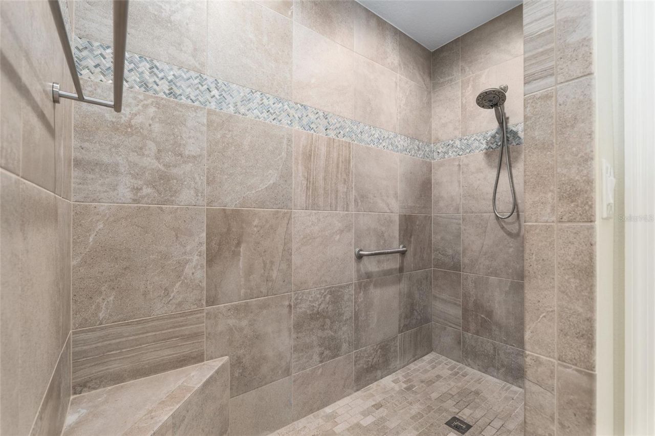 11207 Roz Way, Oxford, FL 34484 Photo