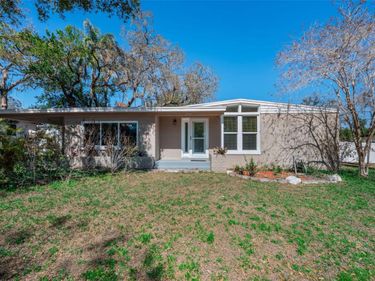 206 LINDA AVENUE, TEMPLE TERRACE, FL 33617