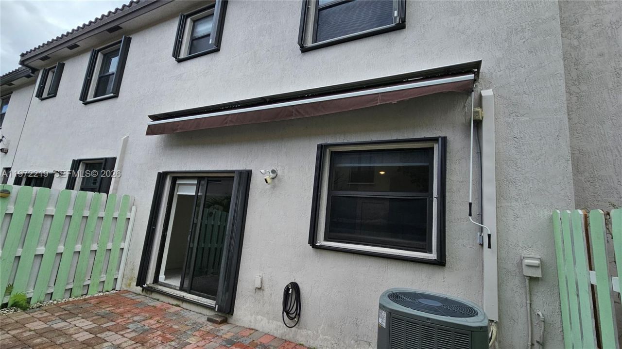 15049 SW 119th Ln , Miami, FL 33196 Photo