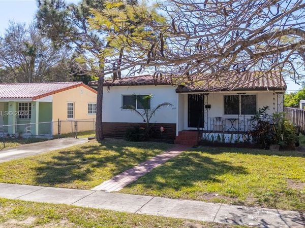 5730 SW 42nd Ter, South Miami, FL 33155