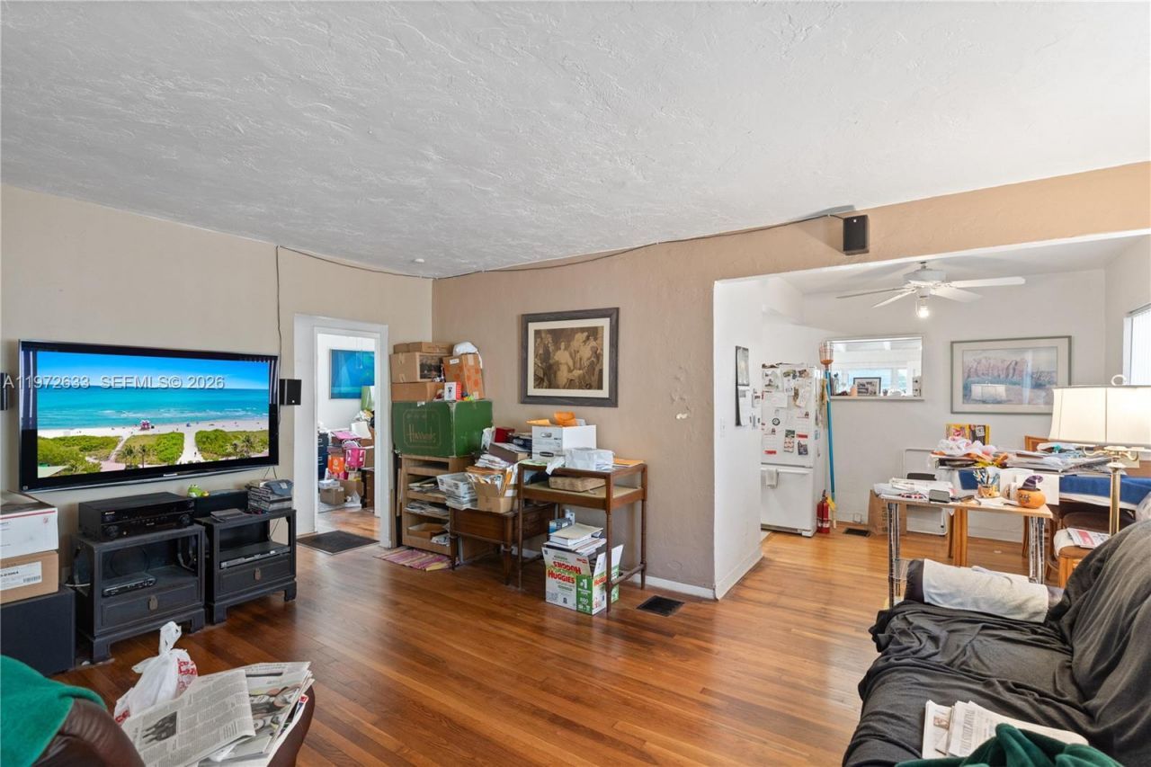 5730 SW 42nd Ter, South Miami, FL 33155 Photo