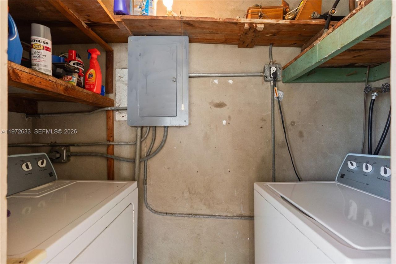 5730 SW 42nd Ter, South Miami, FL 33155 Photo