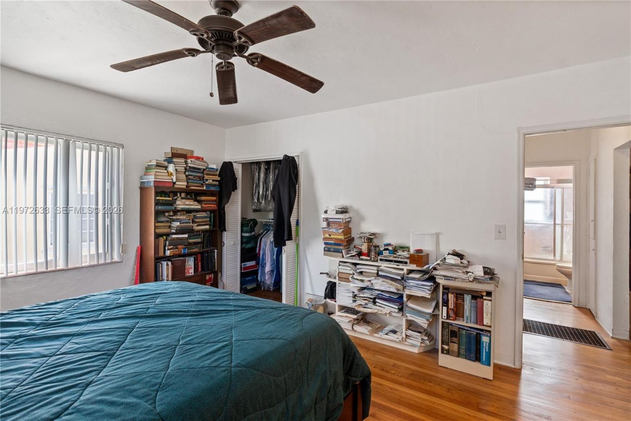 5730 SW 42nd Ter, South Miami, FL 33155 Photo