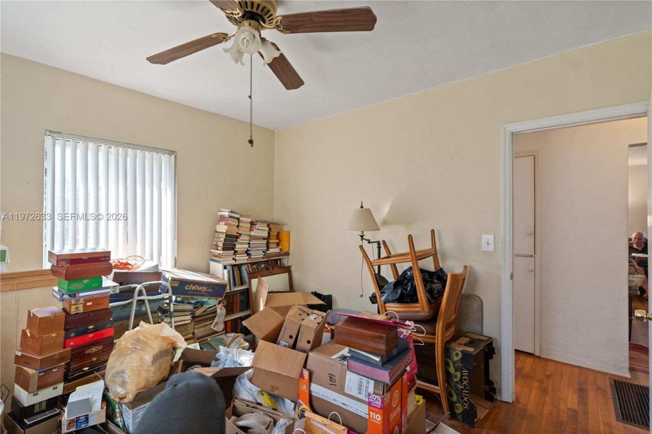 5730 SW 42nd Ter, South Miami, FL 33155 Photo