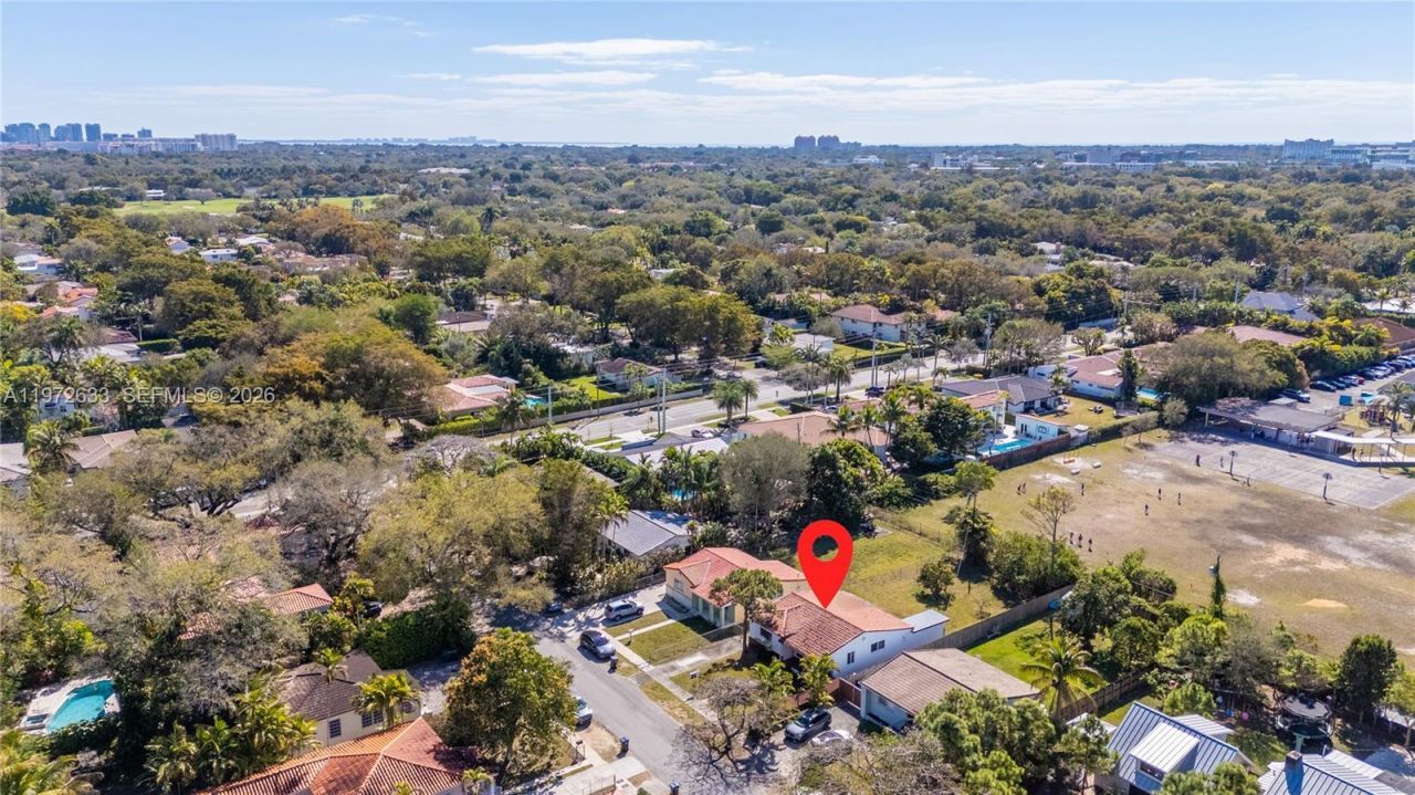 5730 SW 42nd Ter, South Miami, FL 33155 Photo