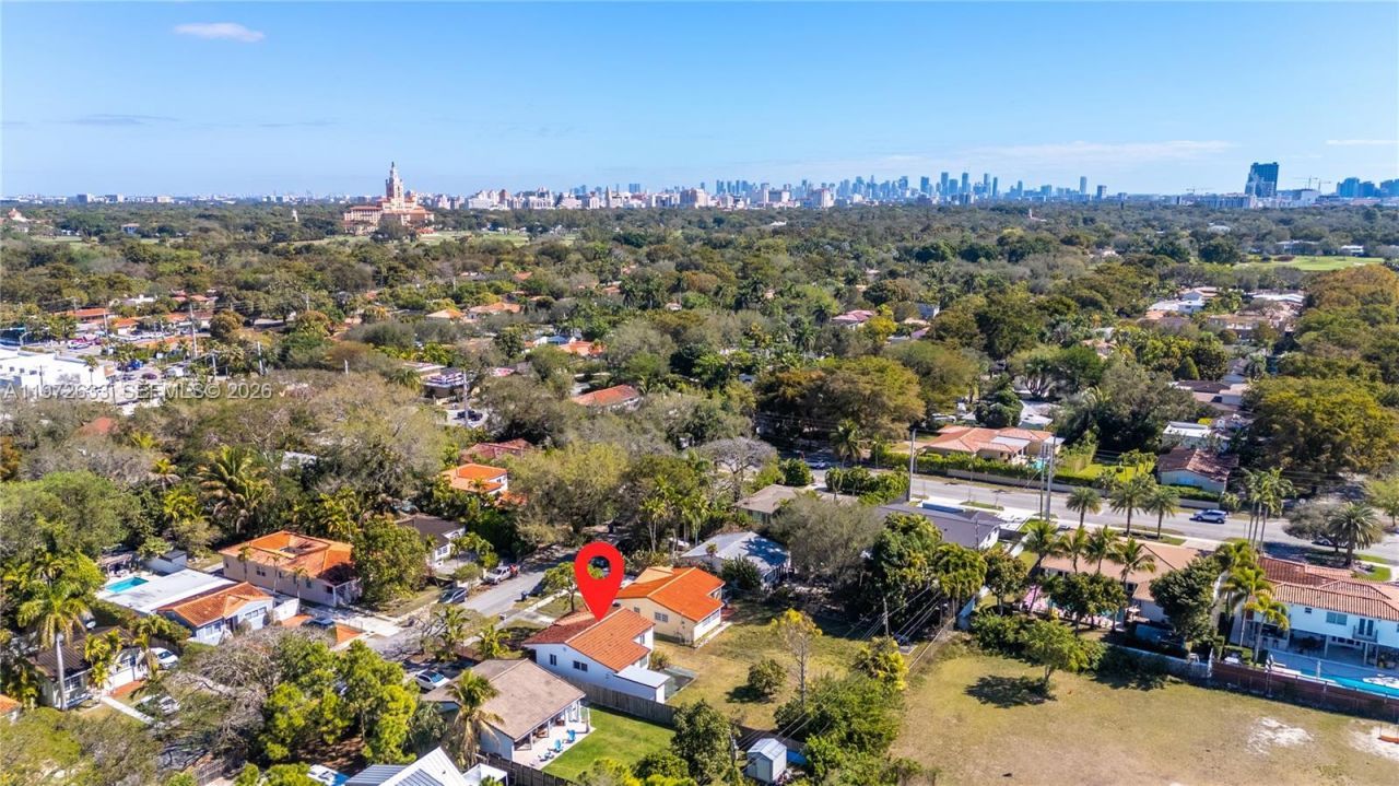 5730 SW 42nd Ter, South Miami, FL 33155 Photo