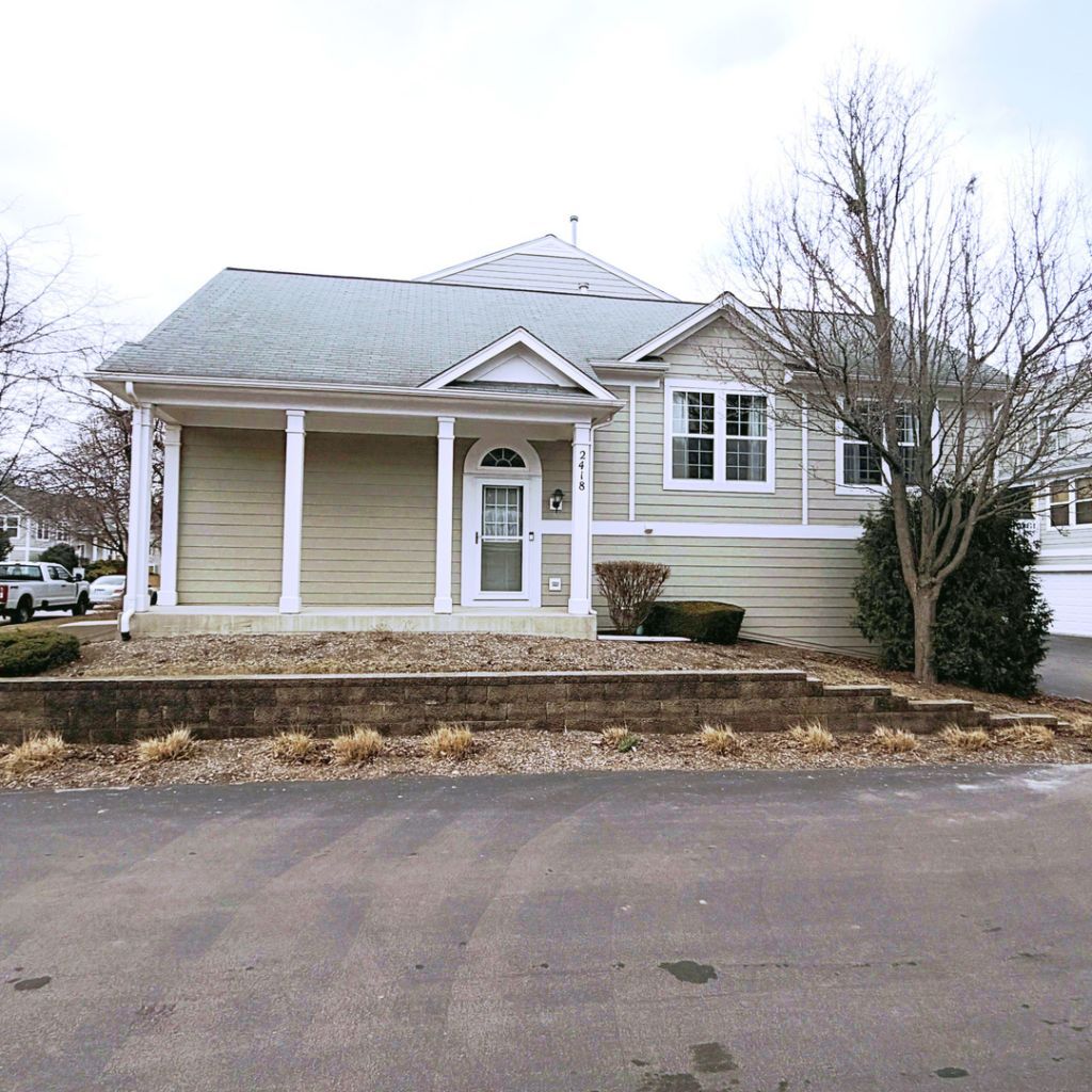 2418 Emily Lane, Elgin, IL 60124 Main Photo