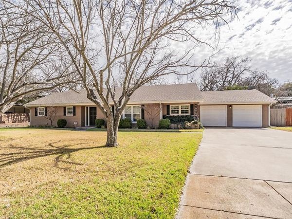 6817 Fortune Road, Fort Worth, TX 76116