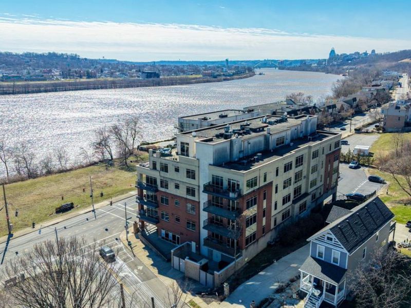 2260 Riverside Drive, Unit 402, Cincinnati, OH 45202 Photo 33