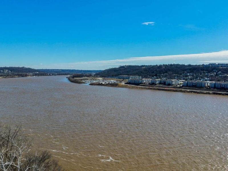 2260 Riverside Drive, Unit 402, Cincinnati, OH 45202 Photo 37