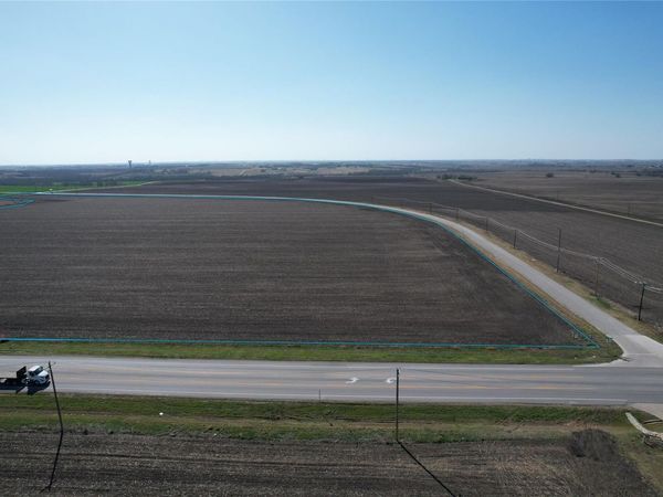 NA Fm-397 / Carlos Parker, Taylor, TX 76574