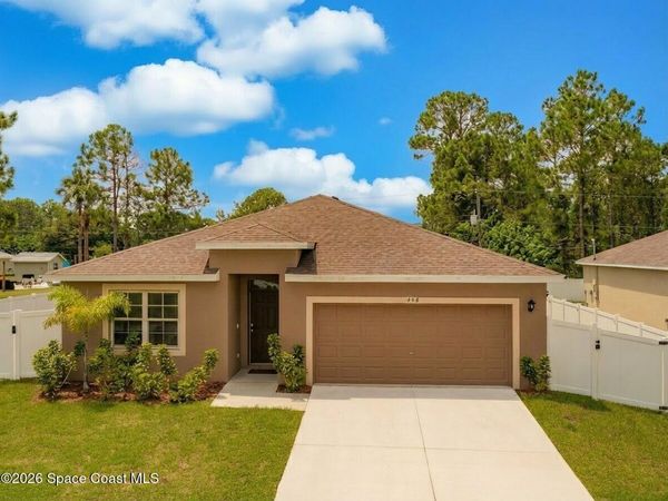 458 SW Haleybury Street SW, Palm Bay, FL 32908