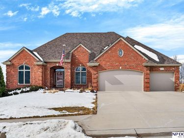 2622 N 157 Street, Omaha, NE 68116