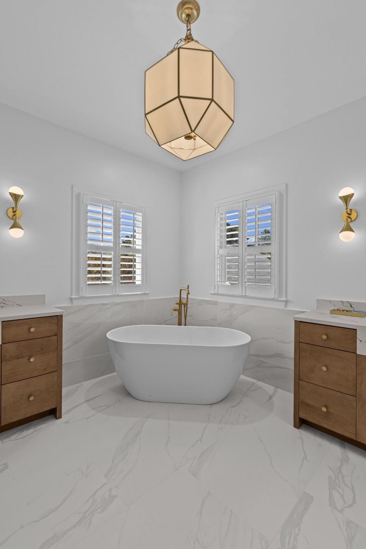 26 Woodford Street Photo 32